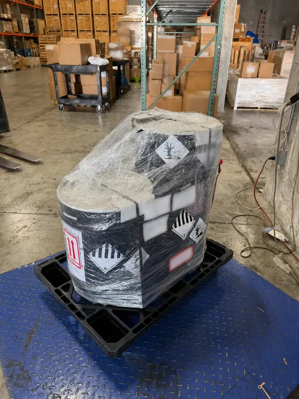 Dangerous goods package prepared for compliant handling